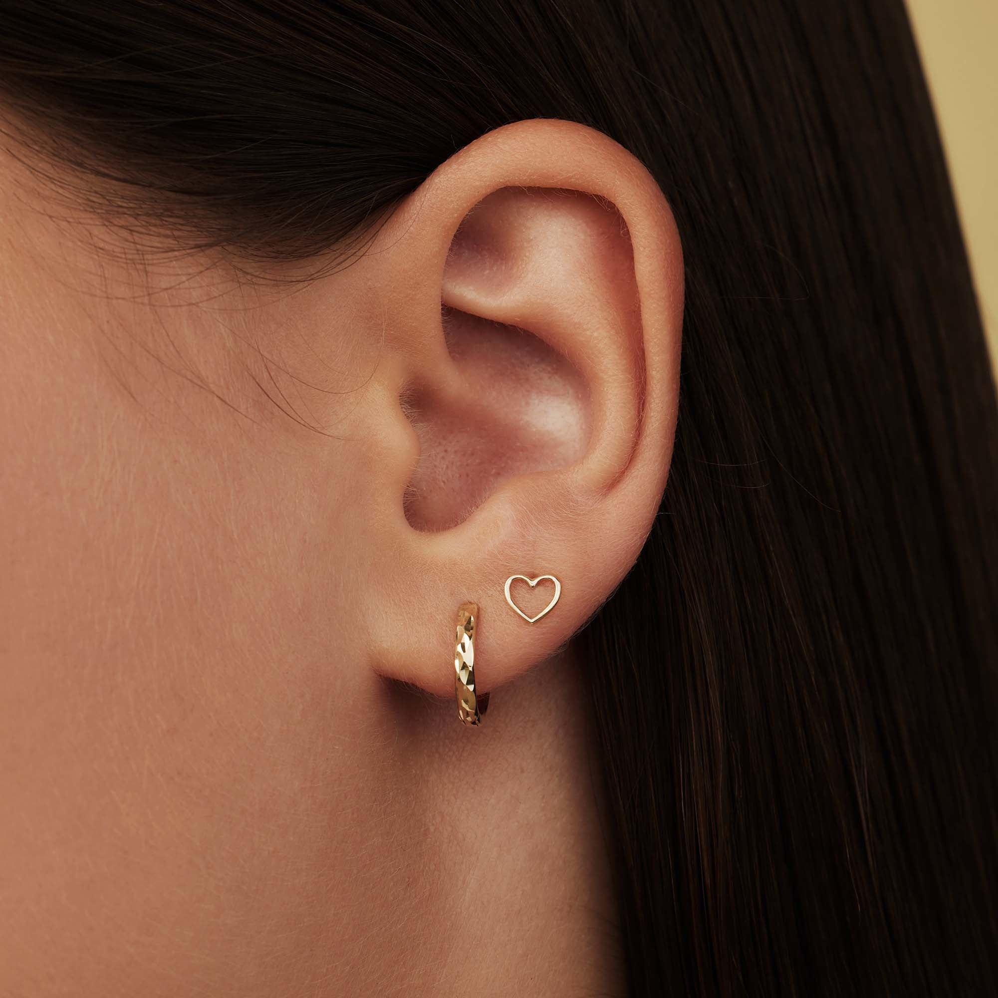 Rivoli Laura 14 karat gold hoop earrings with diamond cut