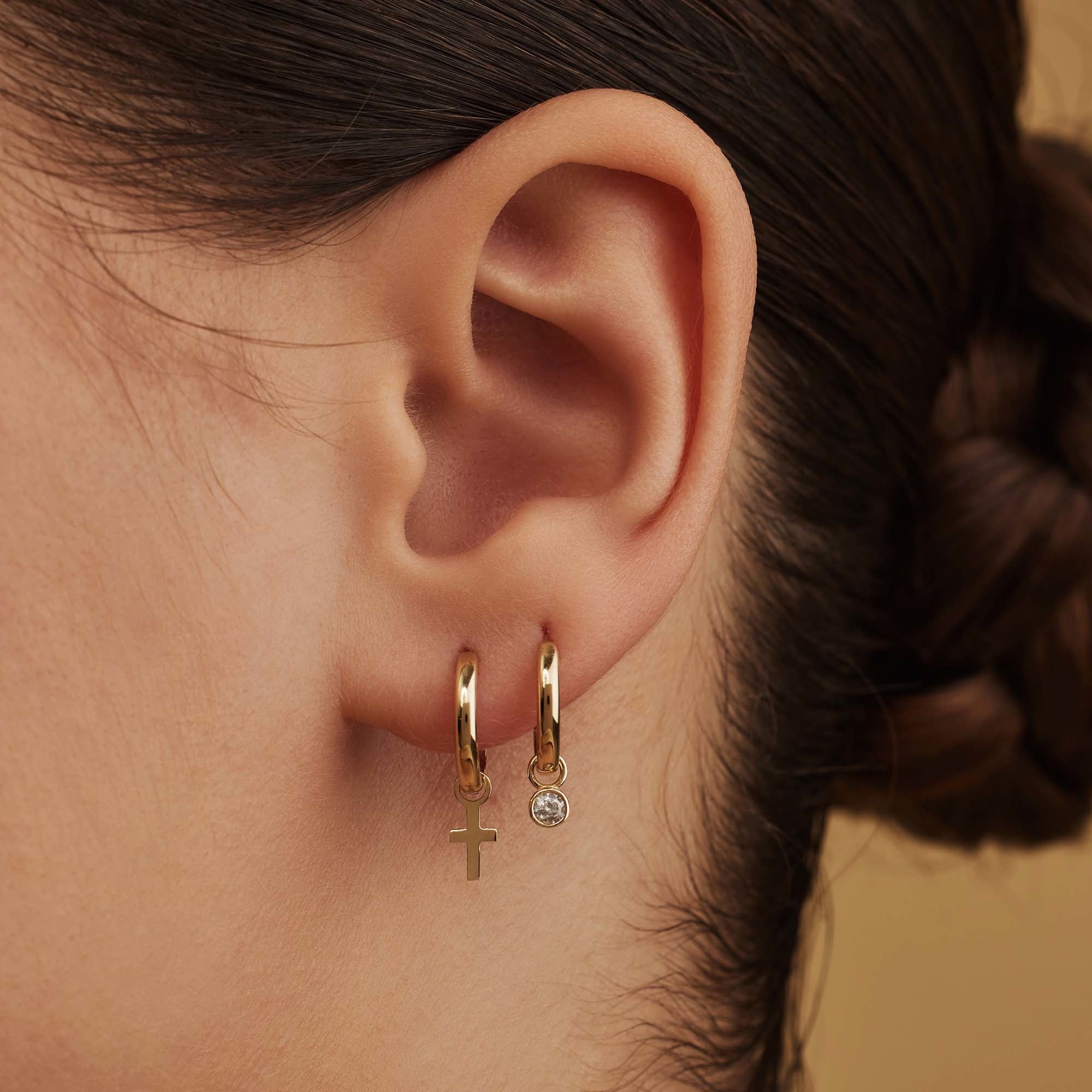 Rivoli Aélys 14 karat gold hoop earrings with zirconia stone