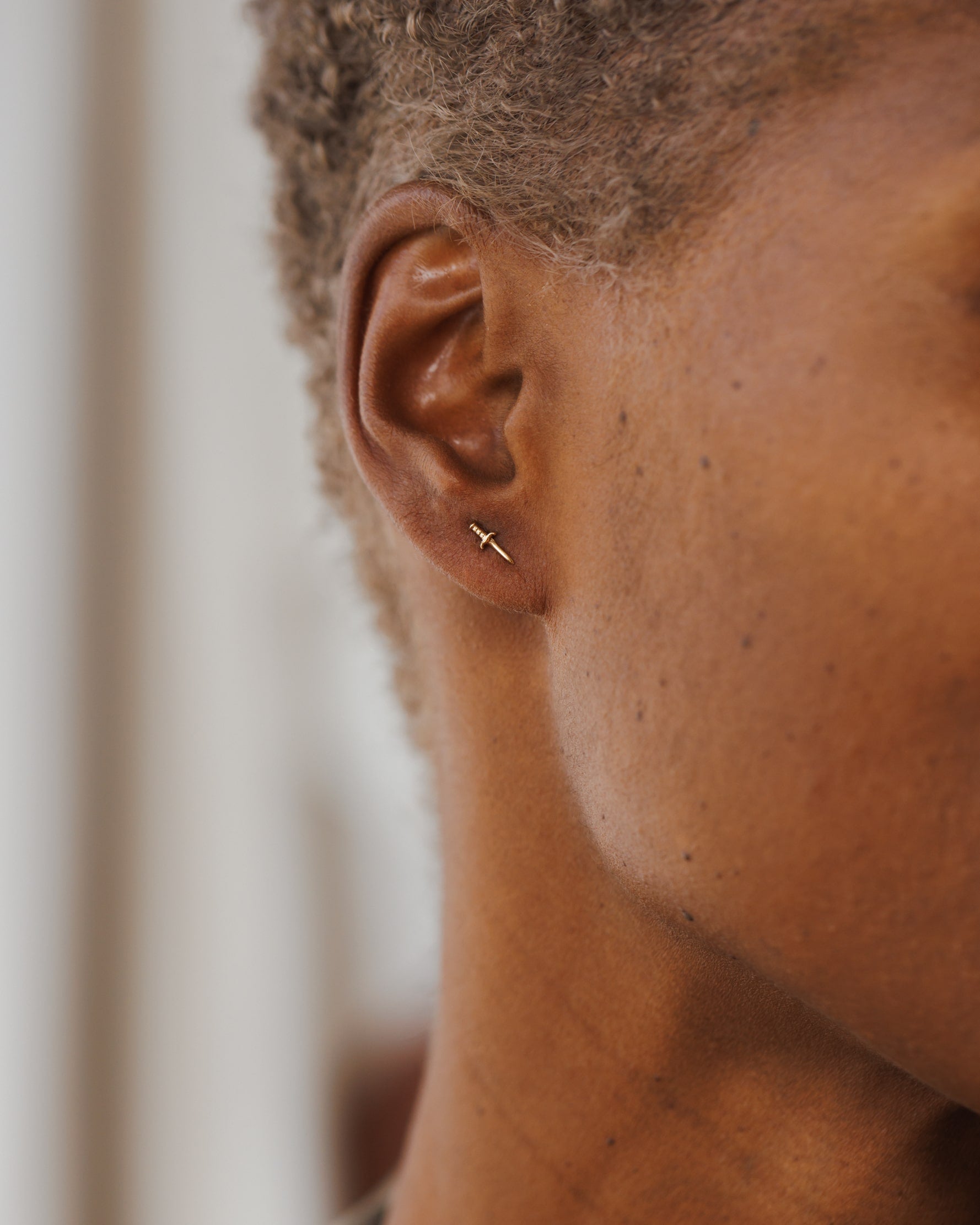 Dagger Studs