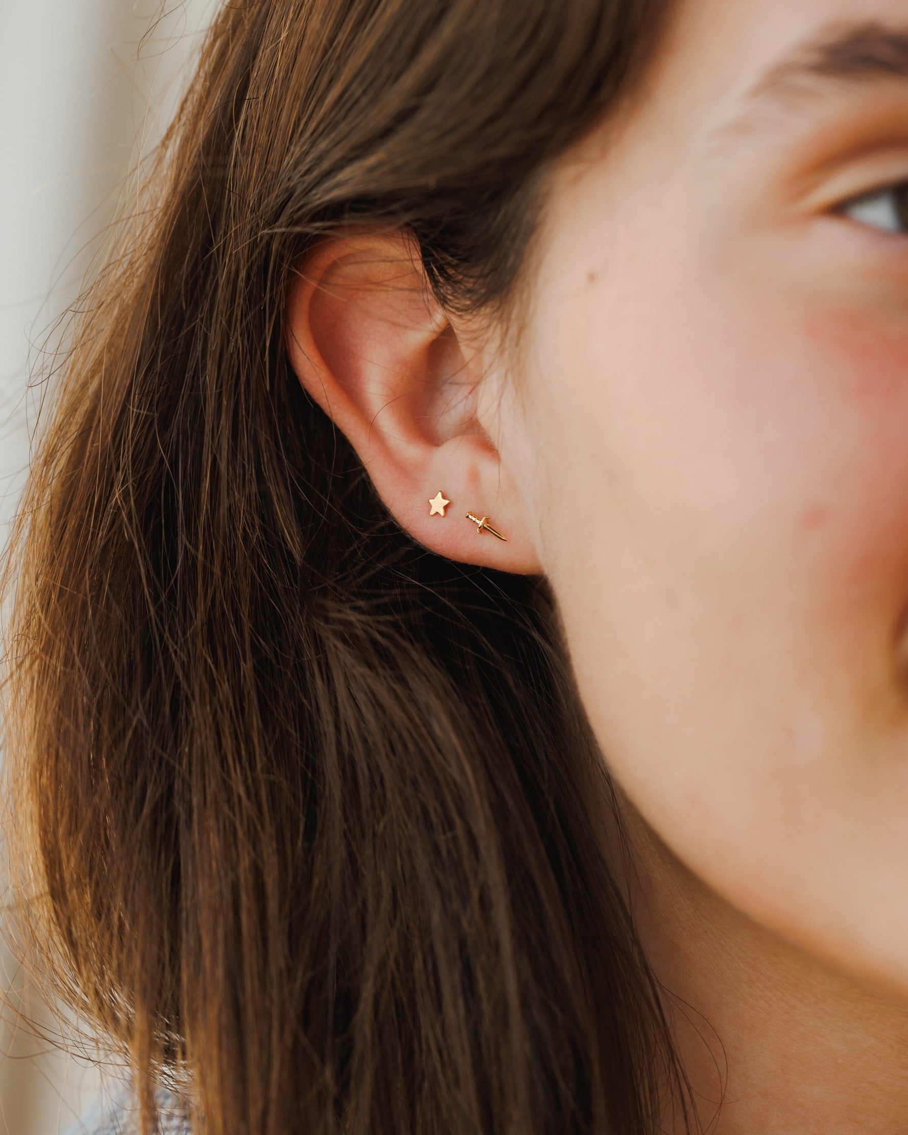 Dagger Studs