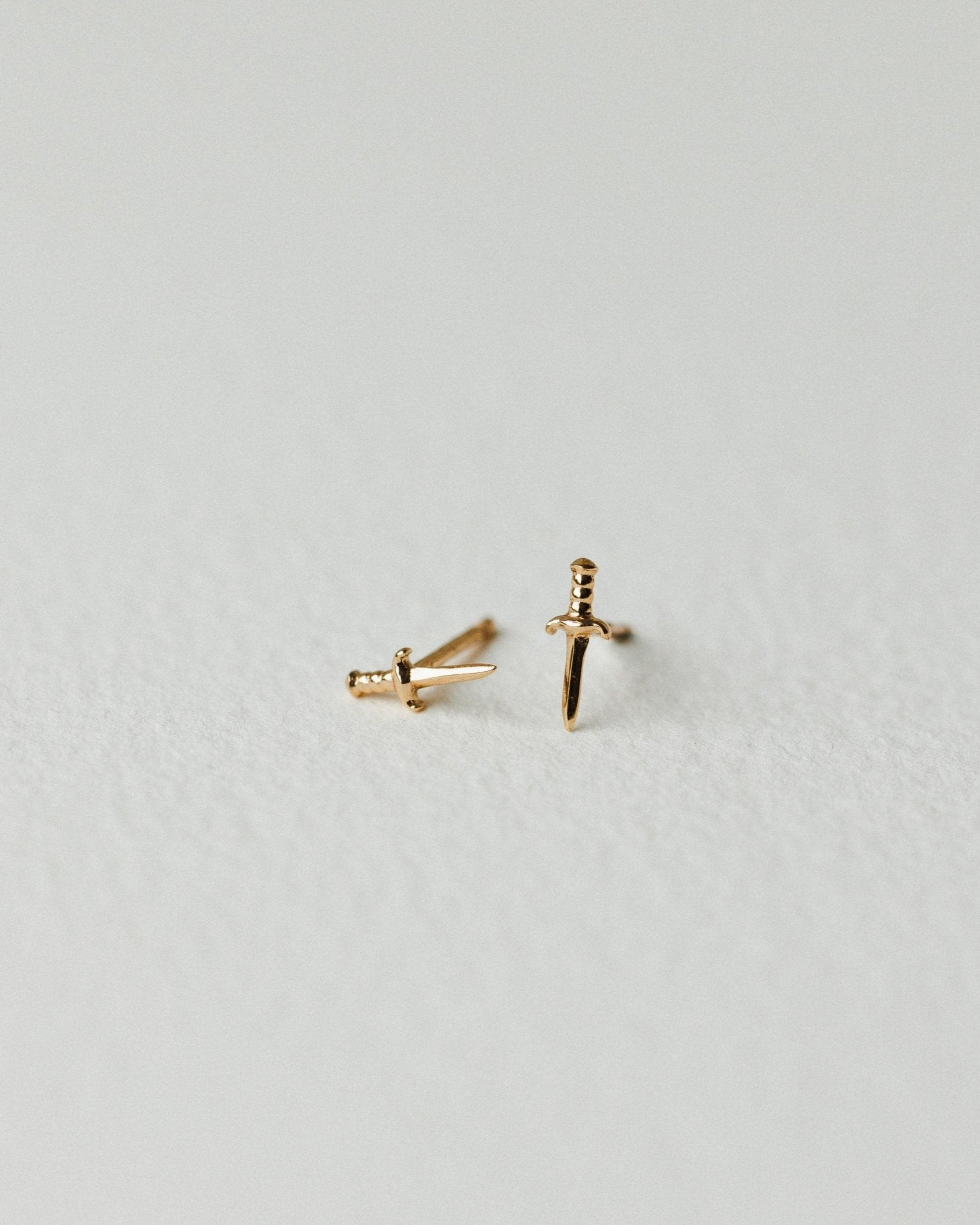Dagger Studs