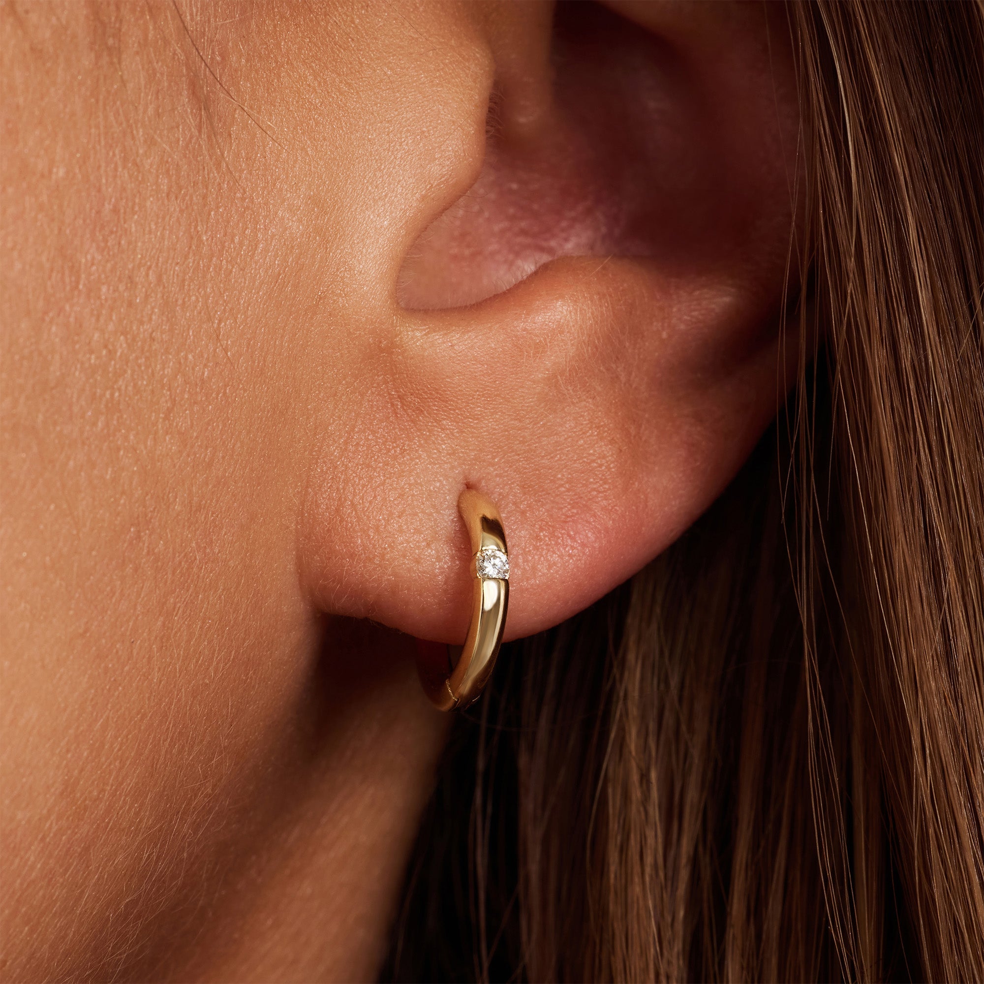 De la Paix Mia 14 karat gold Earrings with diamond 0.06 carat
