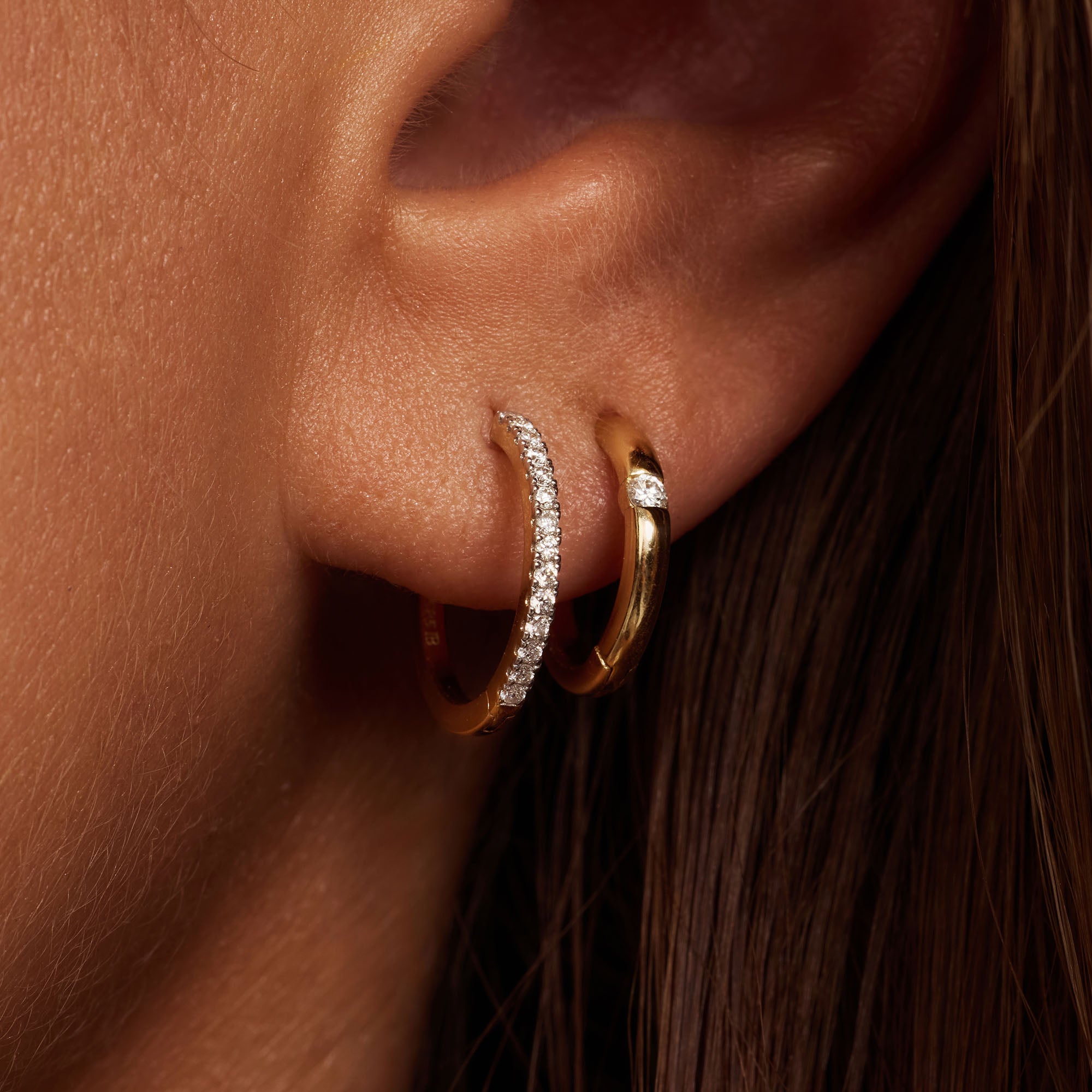 De la Paix Madeline 14 karat gold hoop earrings with diamond 0.17 ct