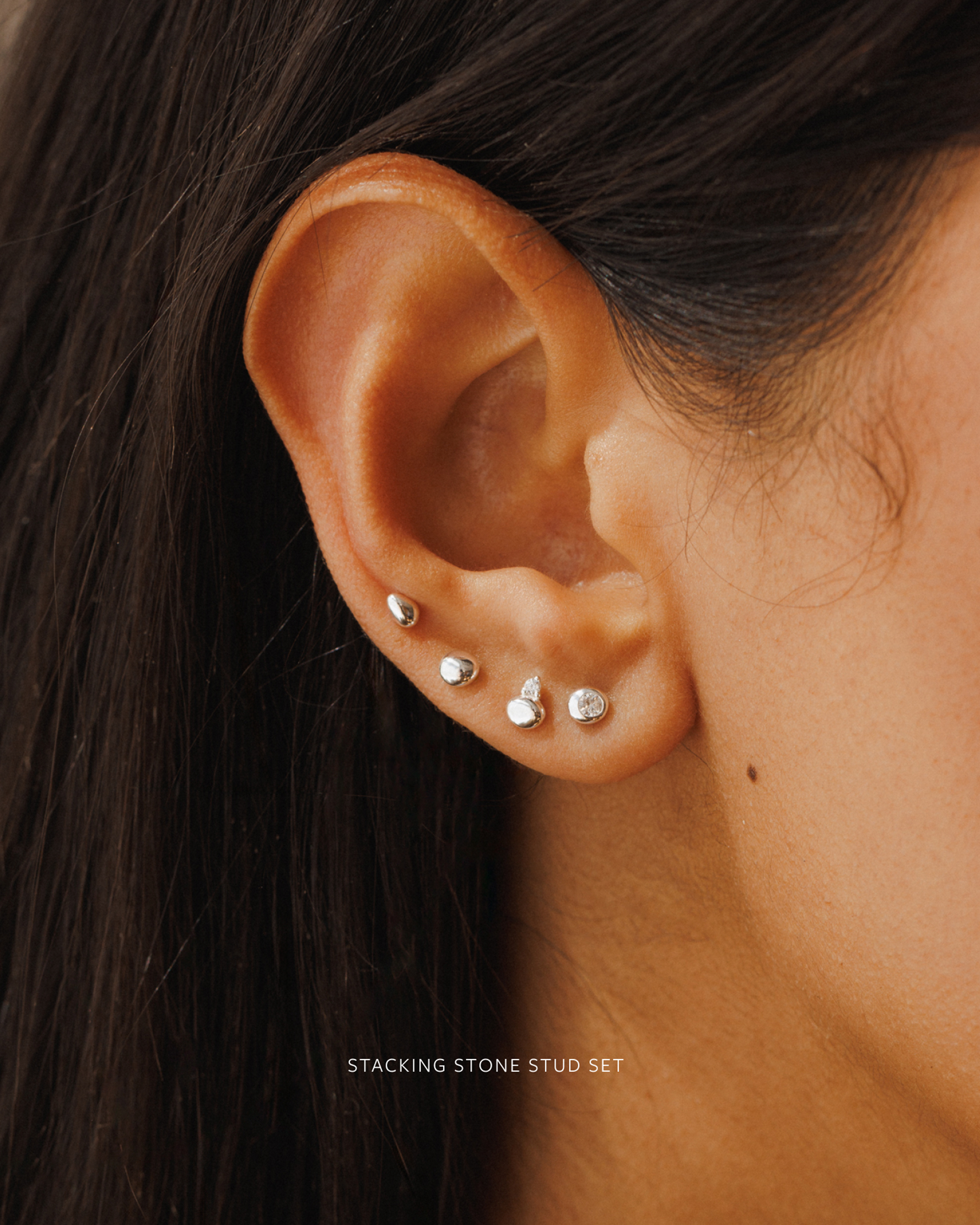 Gleaming Pebble Studs