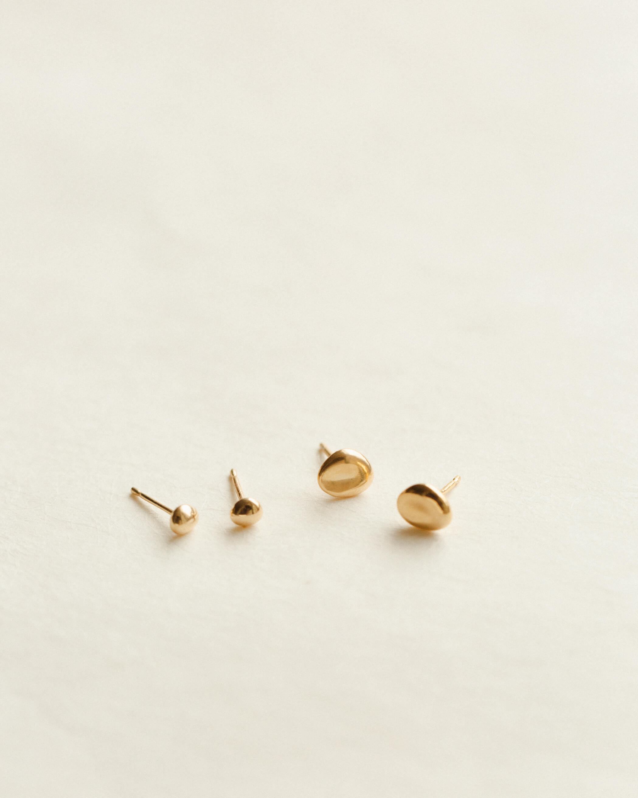 Pebble Studs