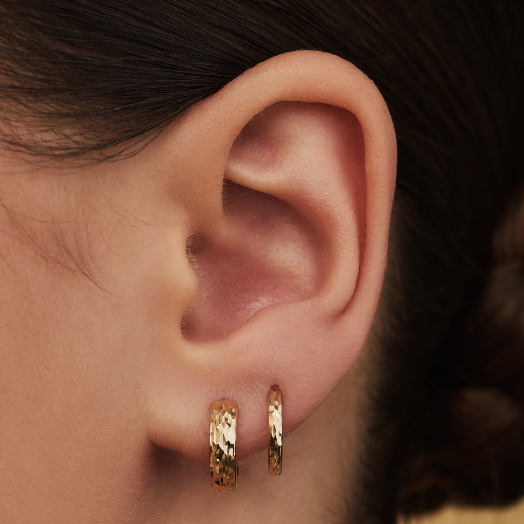 Cadeau d'Isabel 14 karat gold earring set