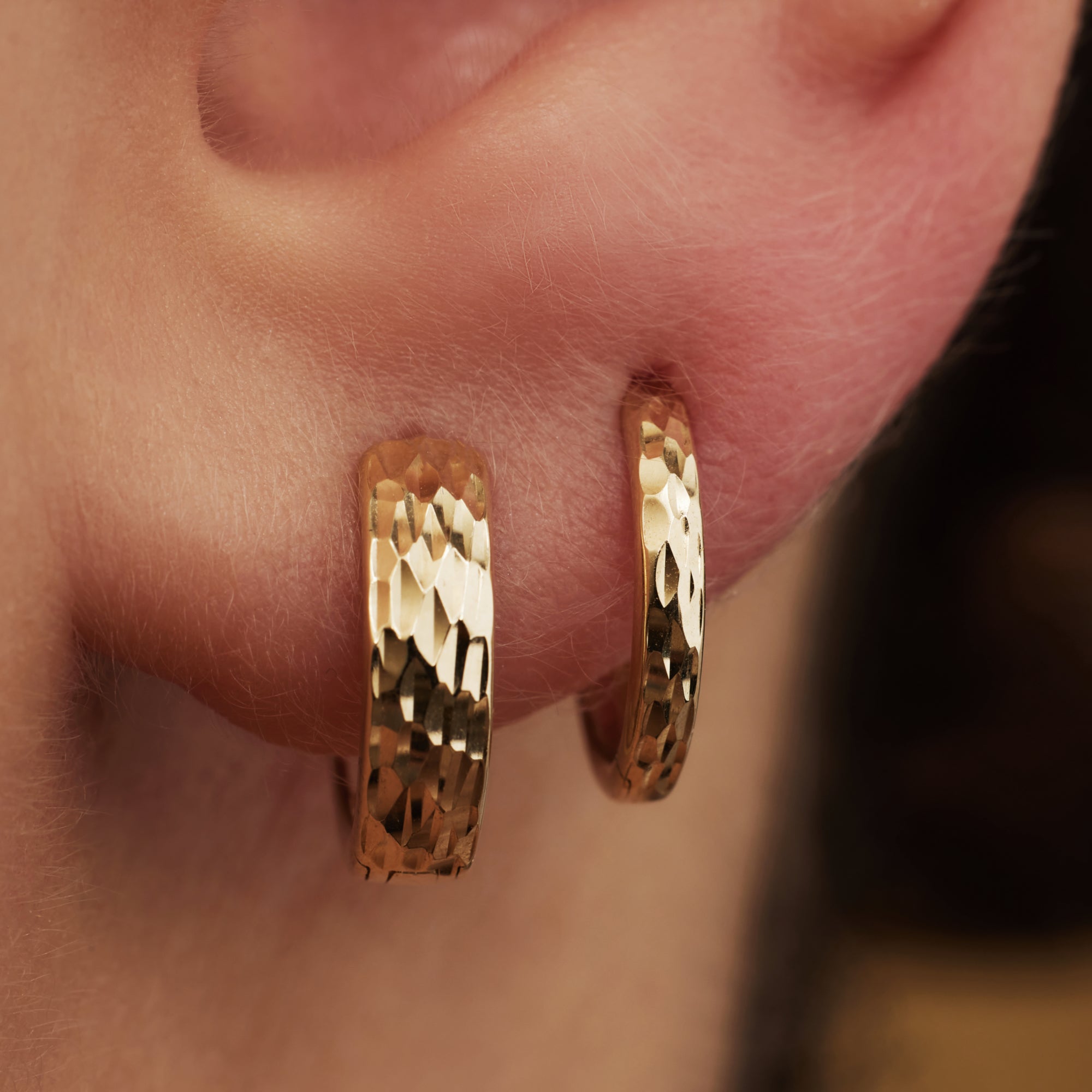 Cadeau d'Isabel 14 karat gold earring set