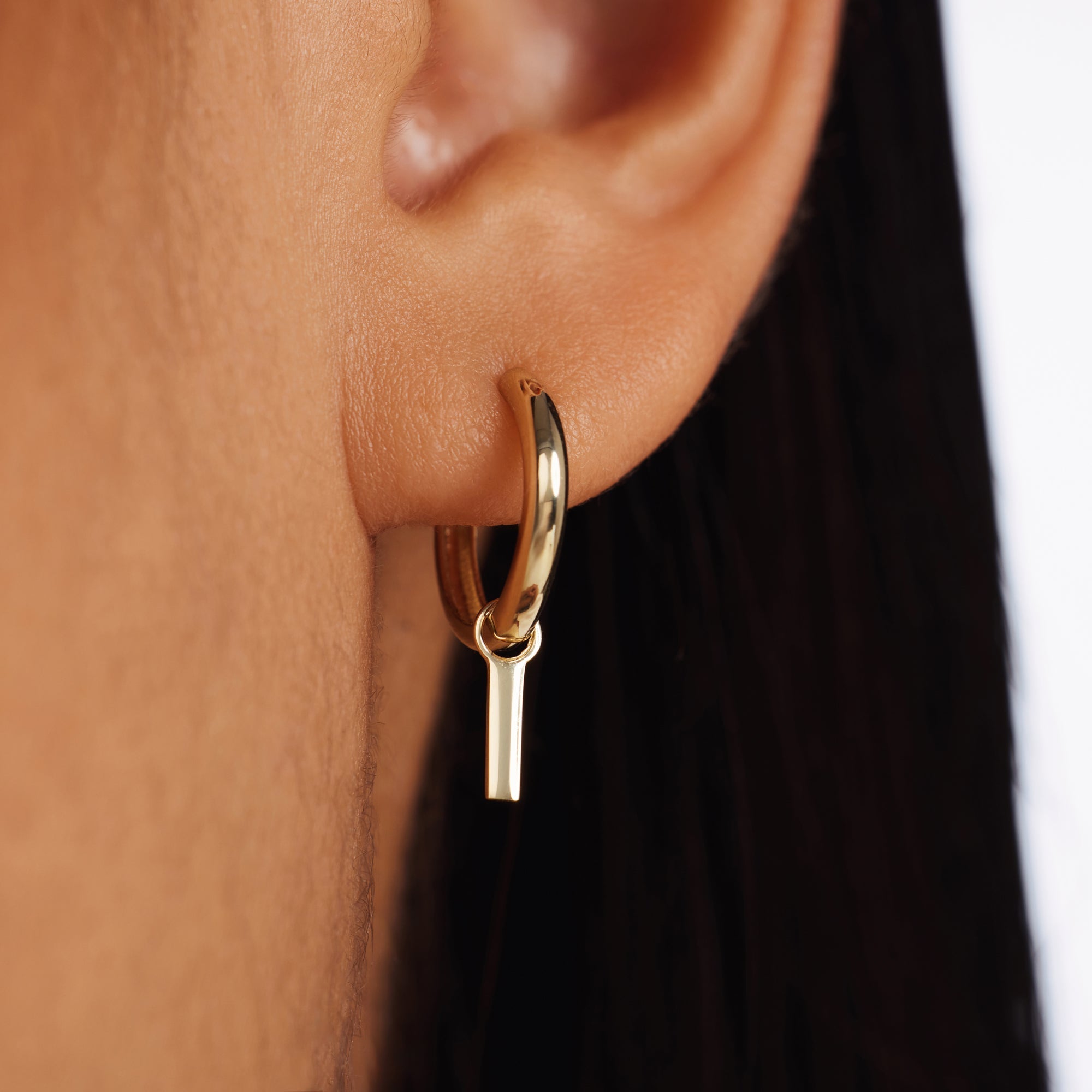 Monceau Josephine 14 karat gold hoop earrings with rod