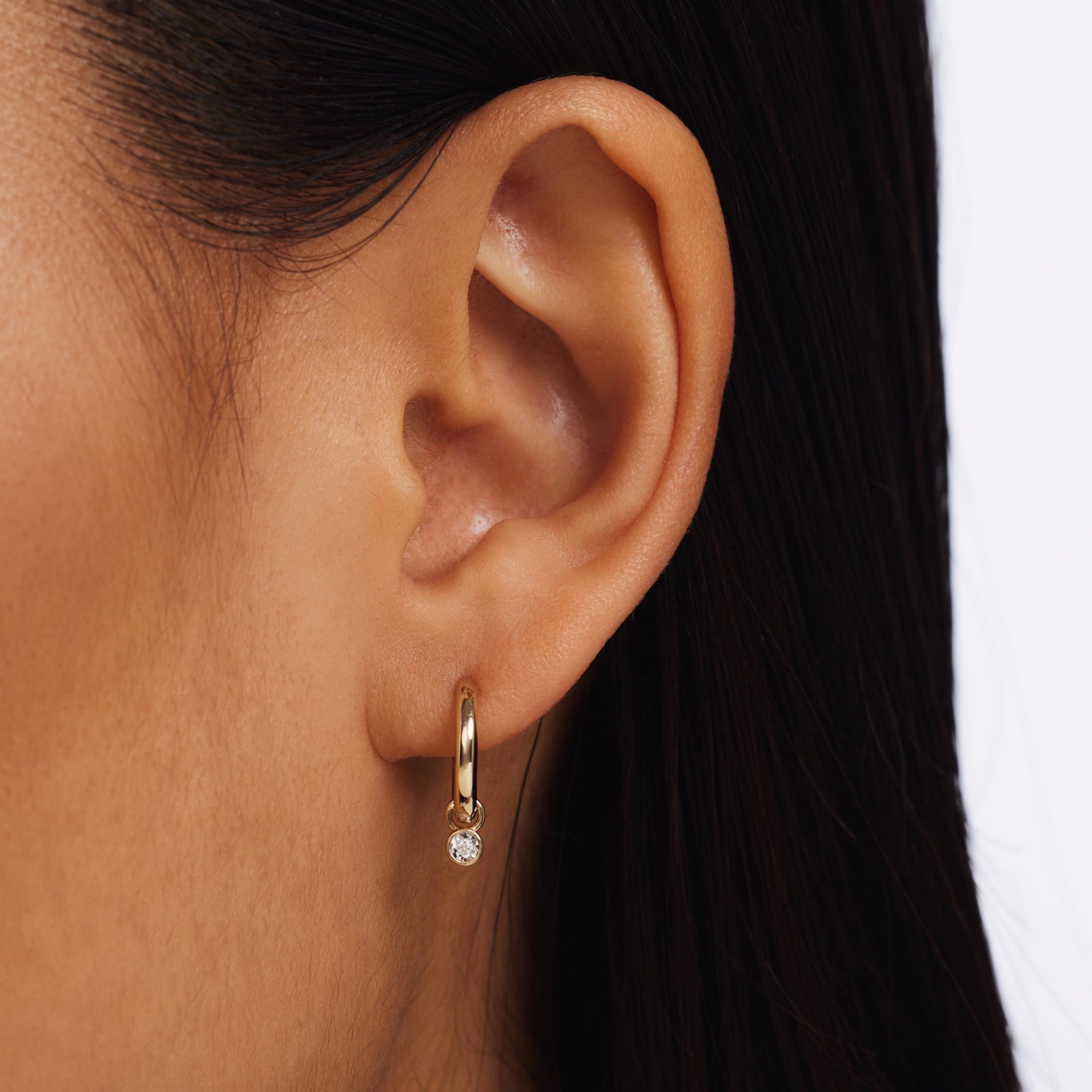De la Paix Inaya 14 karat gold hoop earrings with diamond 0.02 carat