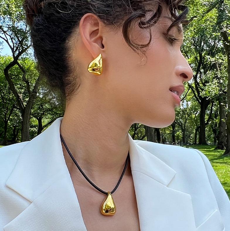 Mila Earrings - Gold