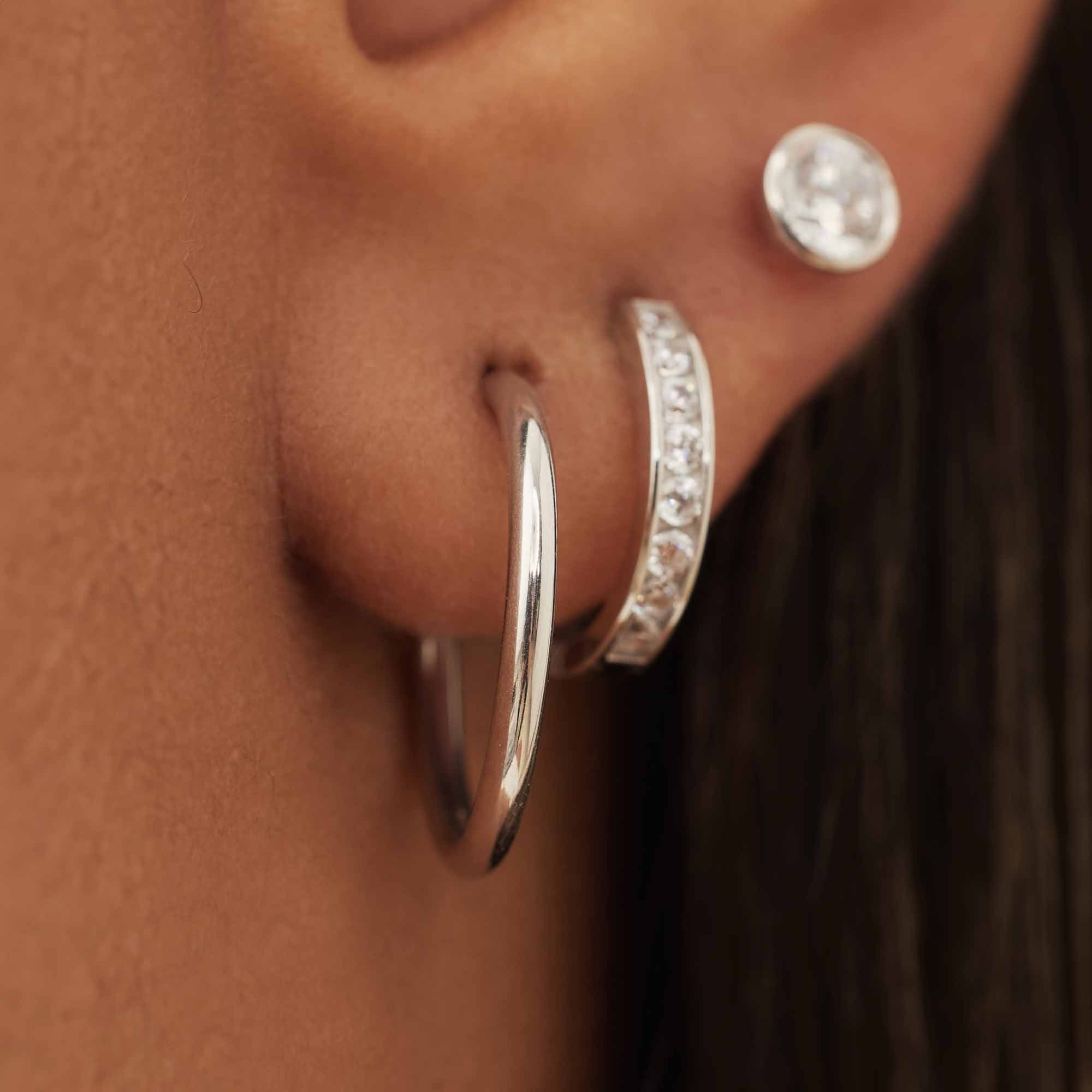 Saint Germain Cerise 14 karat white gold hoop earrings (16 mm)