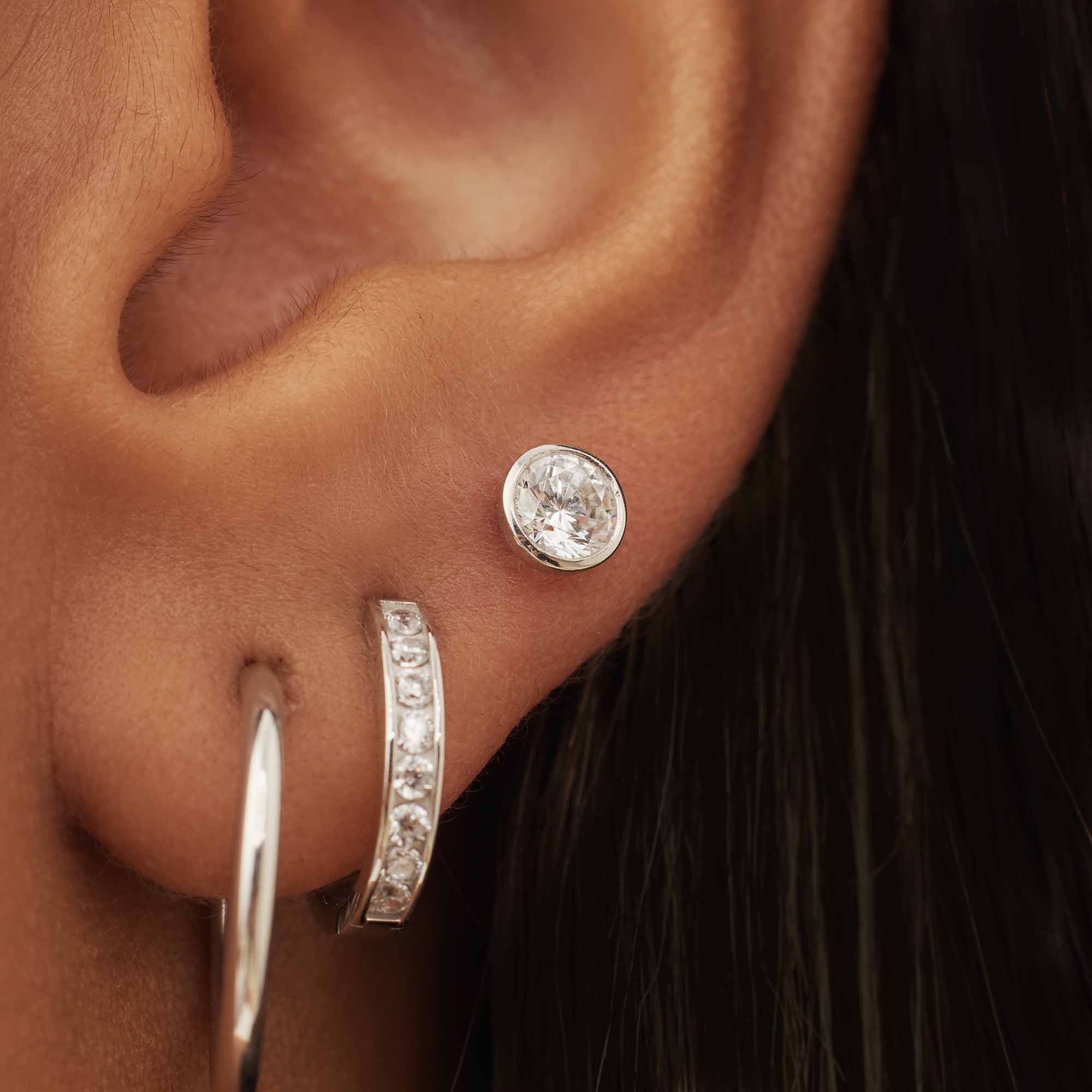Saint Germain Juliette 14 karat white gold ear studs with zirconia