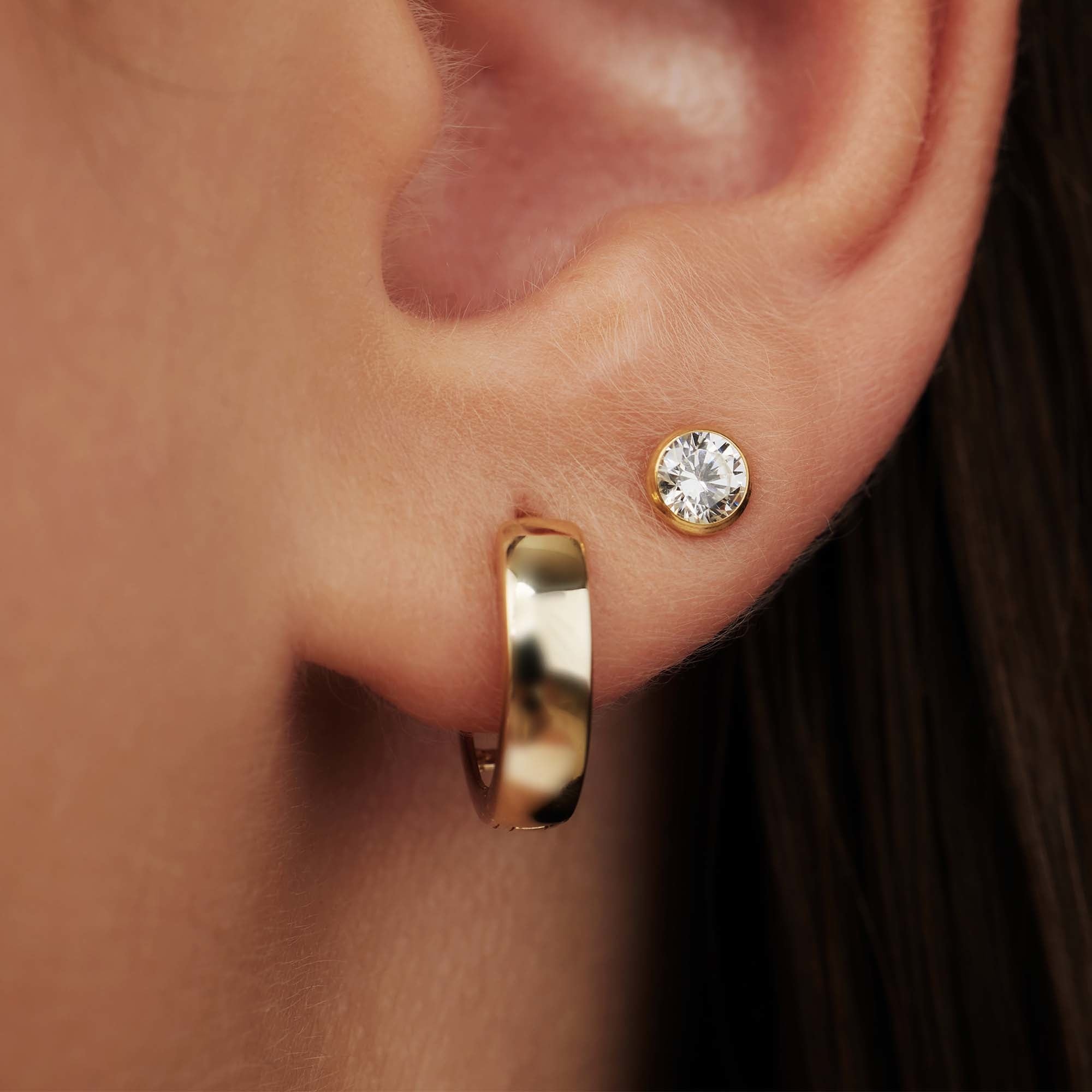 Rivoli Juliette 14 karat gold ear studs with zirconia stone