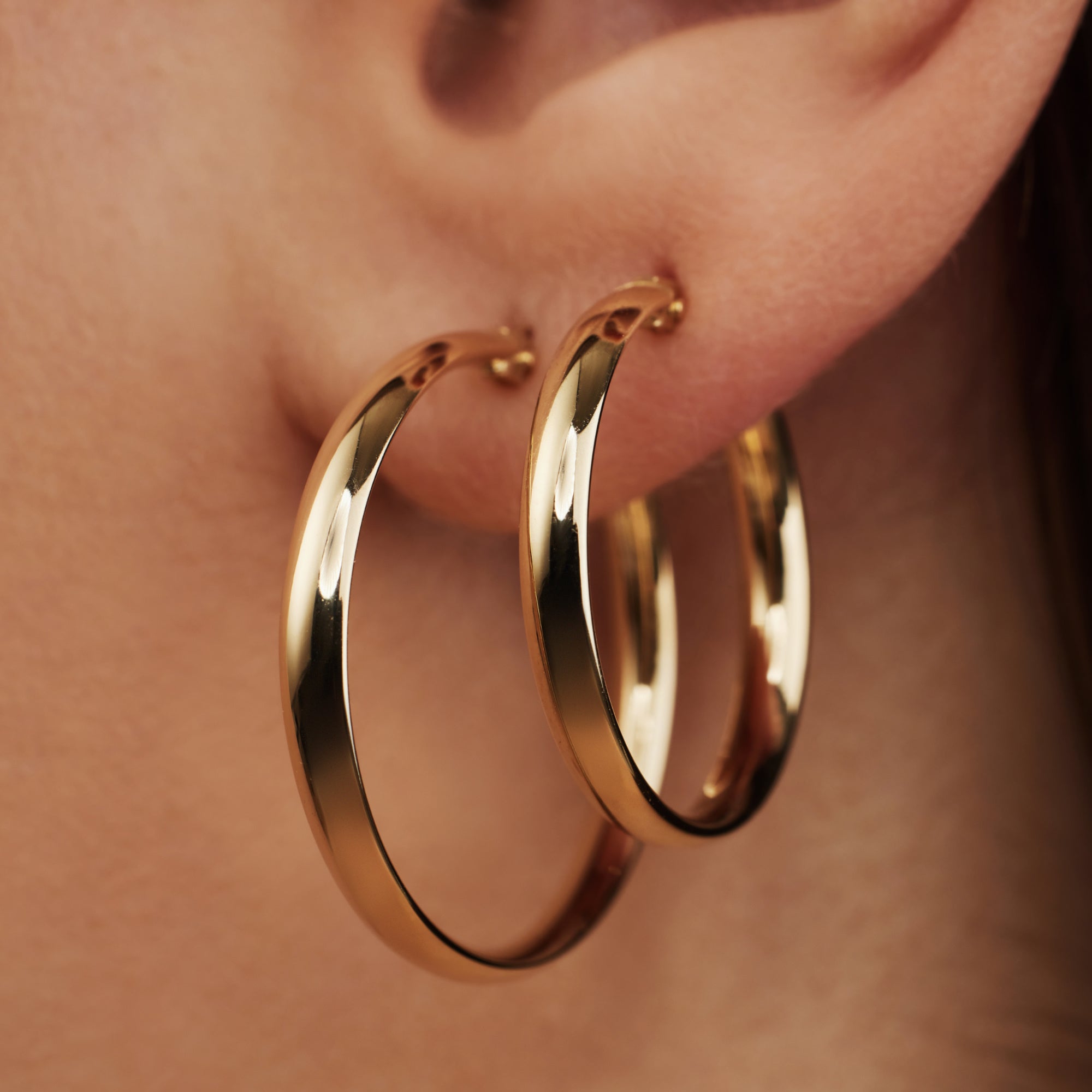 Rivoli Estrella 14 karat gold hoop earrings (22 mm)