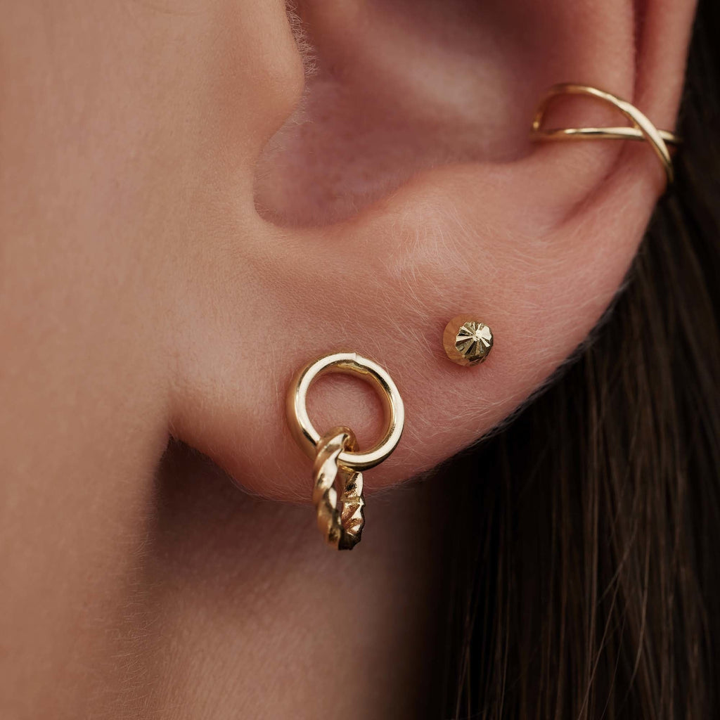 Rivoli Demi 14 karat gold stud ear studs with diamond cut