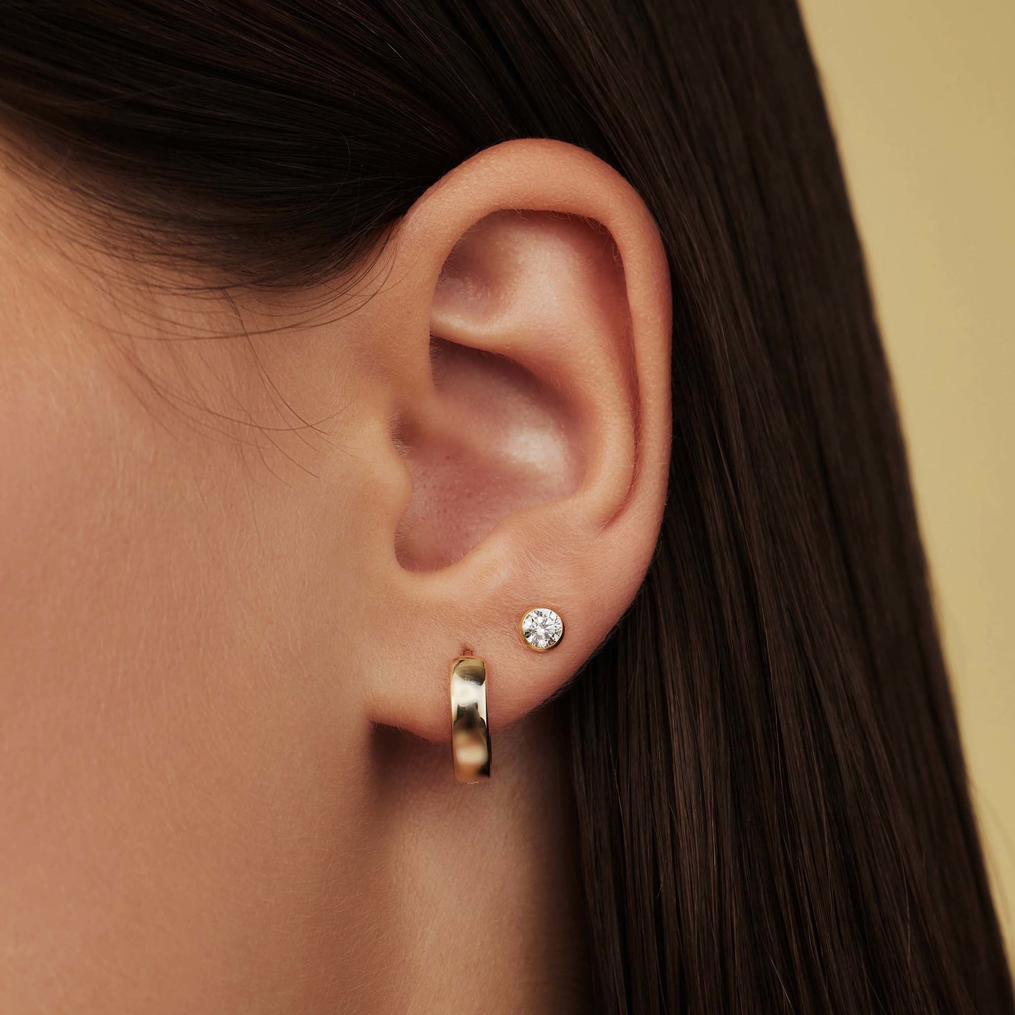 Rivoli Juliette 14 karat gold ear studs with zirconia stone