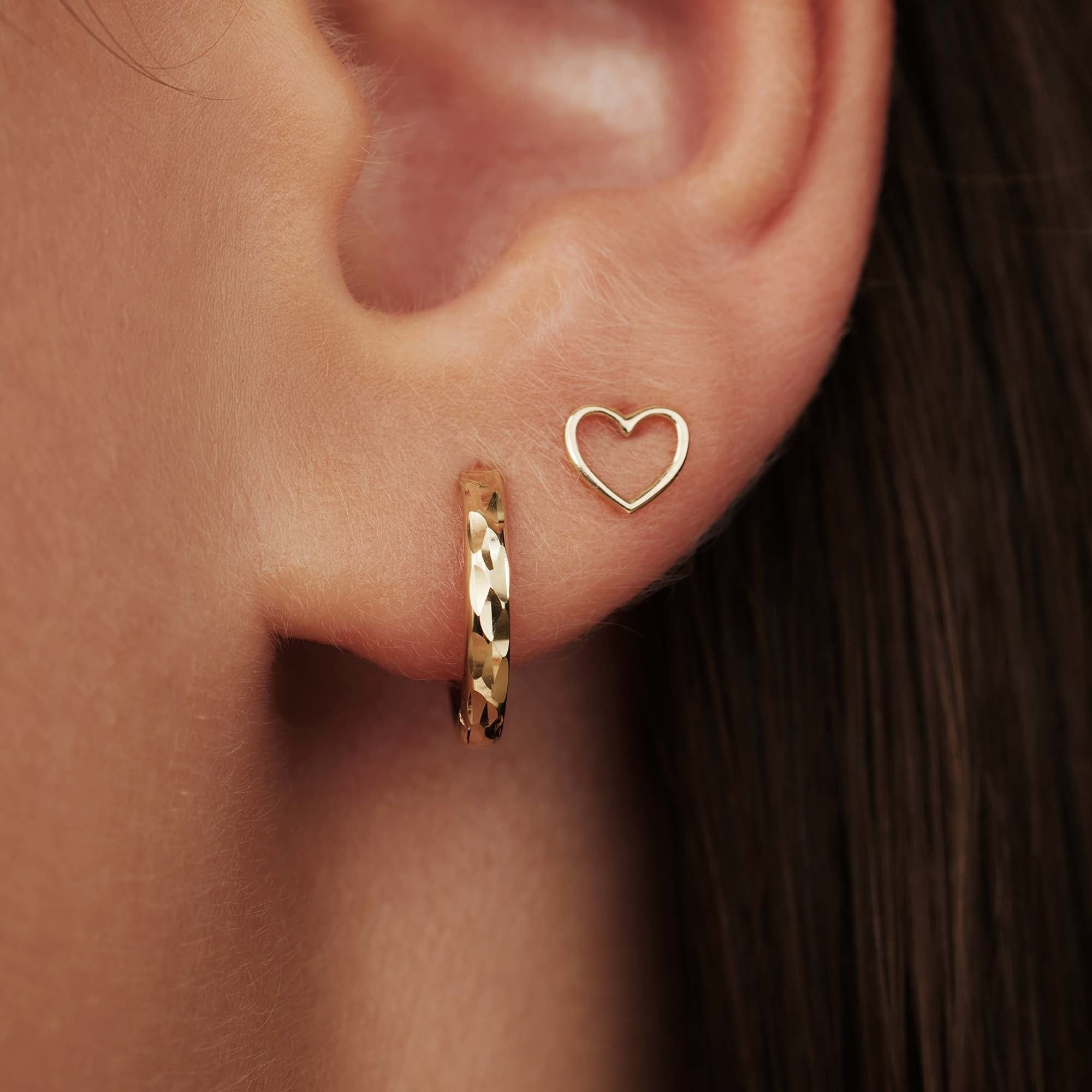 Rivoli Laura 14 karat gold hoop earrings with diamond cut