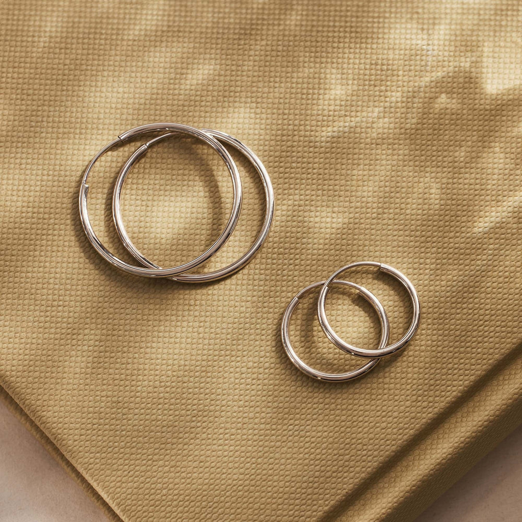 Saint Germain Cerise 14 karat white gold hoop earrings (22 mm)