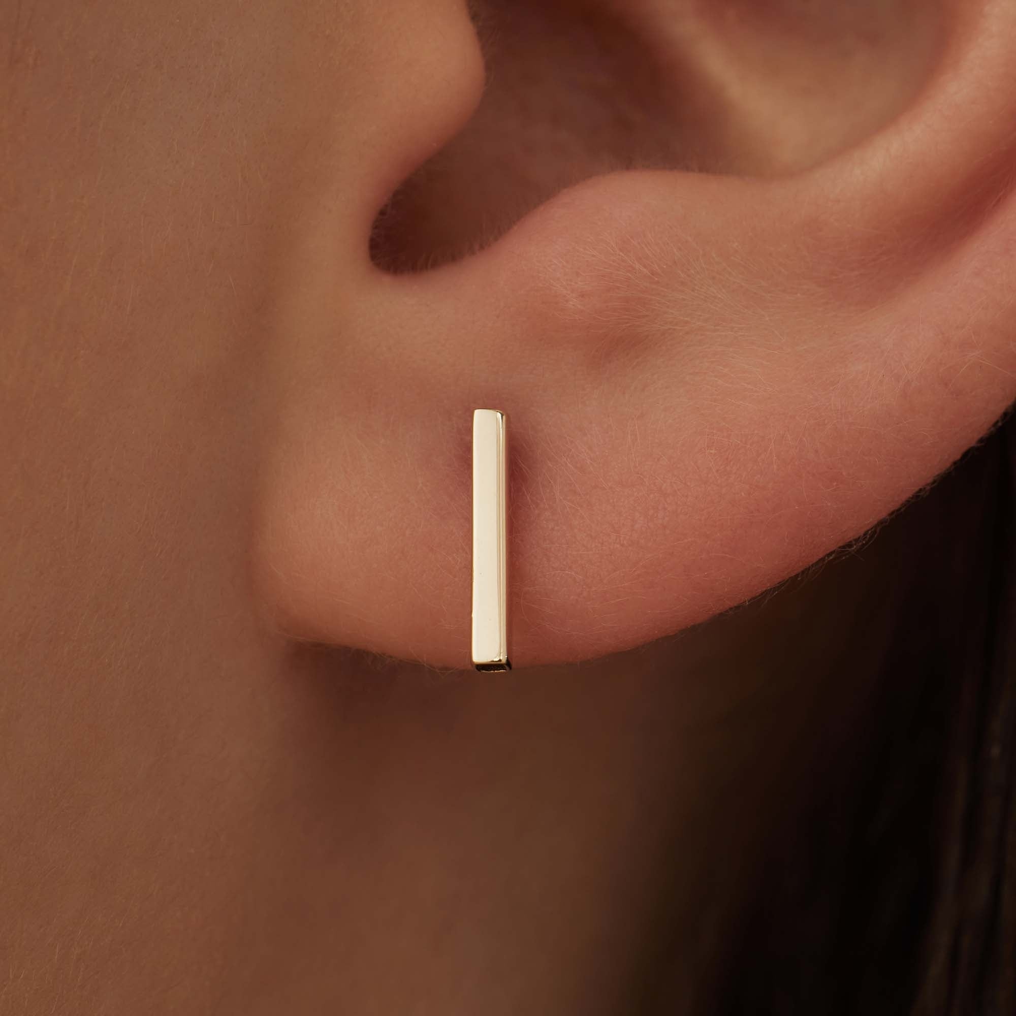 Le Marais Rosalie 14 karat gold ear studs with rod