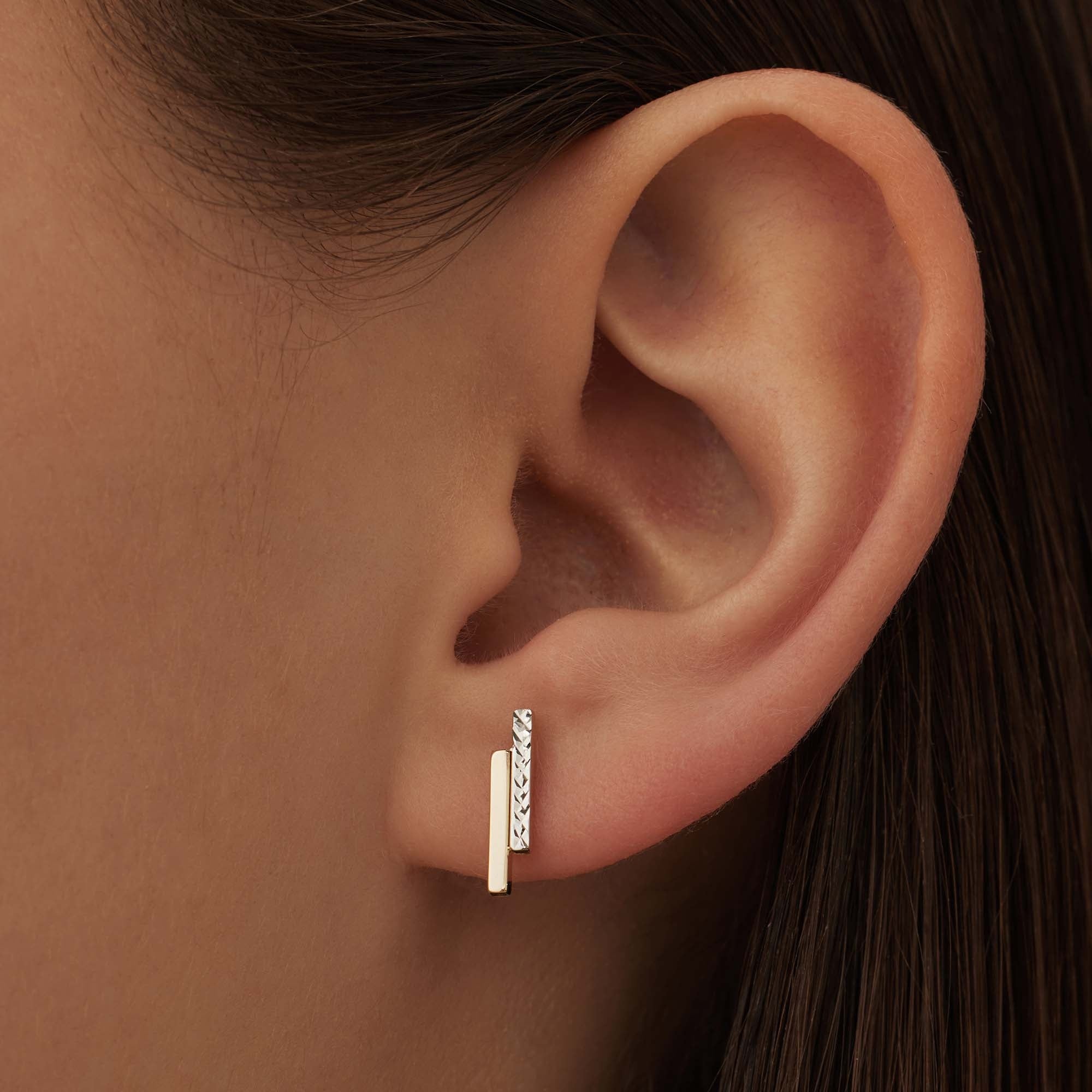 Le Marais Alice 14 karat gold ear studs with diamond cut