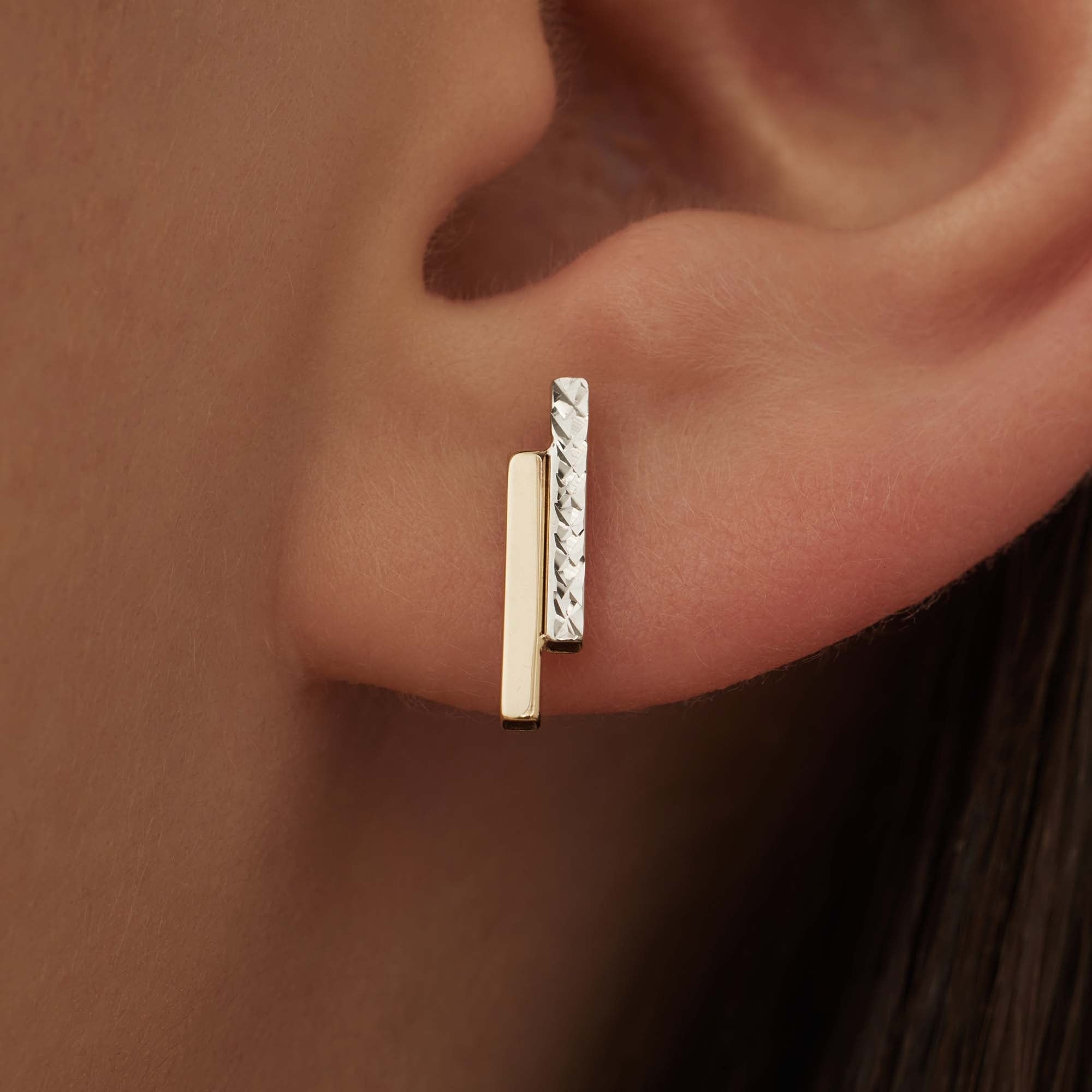 Le Marais Alice 14 karat gold ear studs with diamond cut
