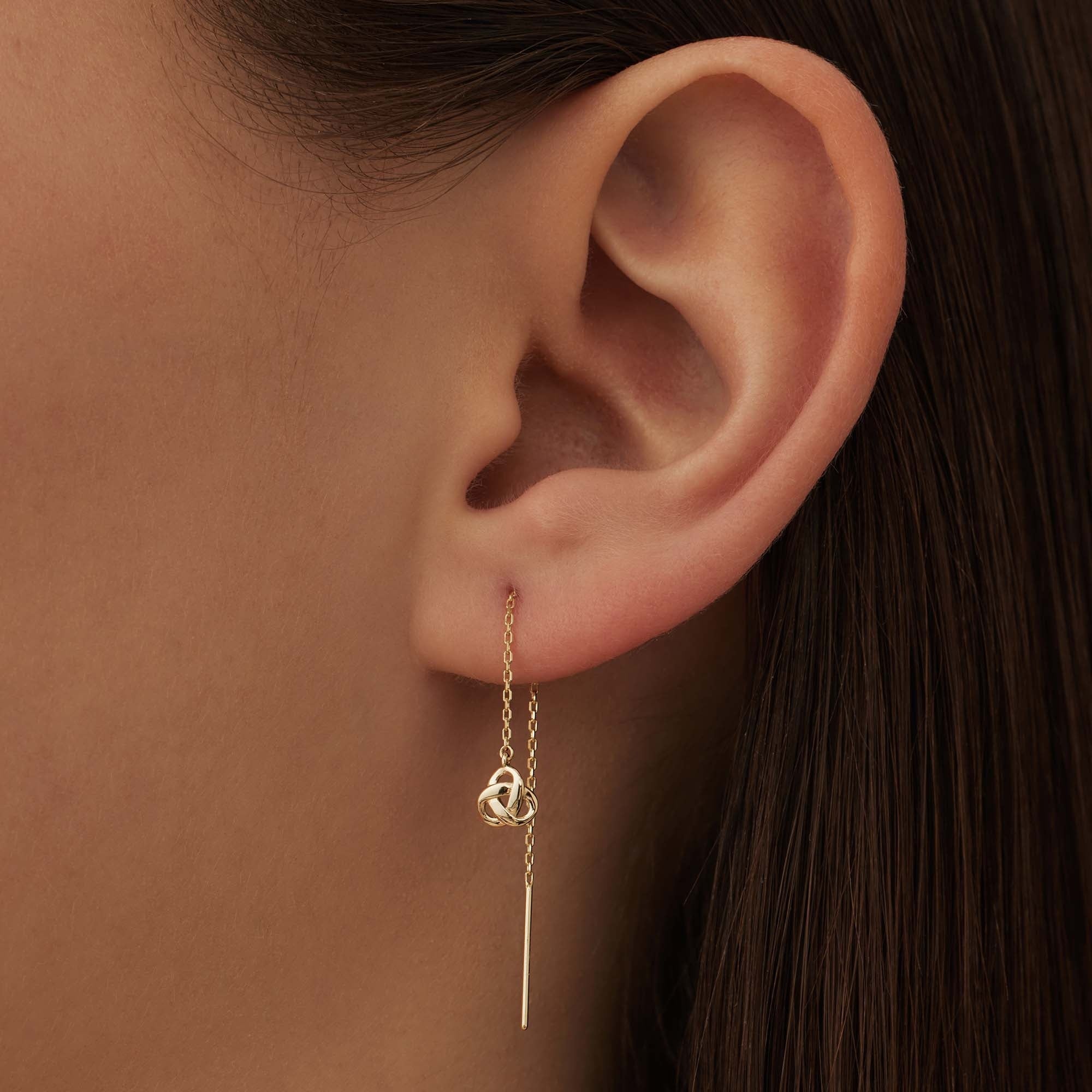 Rivoli Méline 14 karat gold pull through earrings with knot