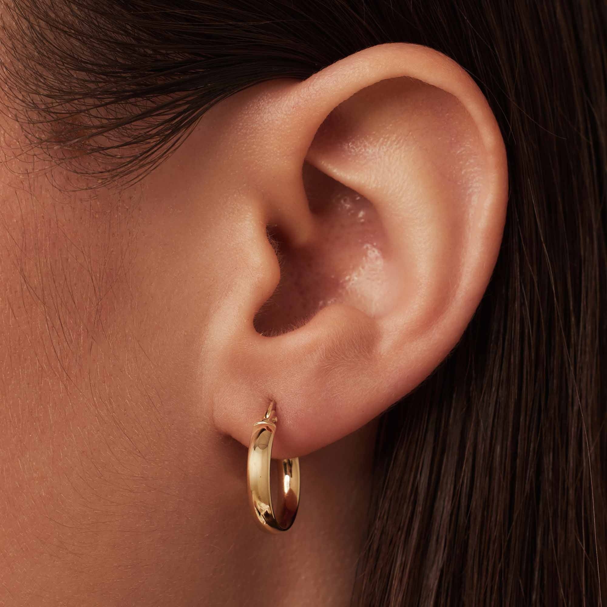 Rivoli Estrella 14 karat gold hoop earrings (17 mm)