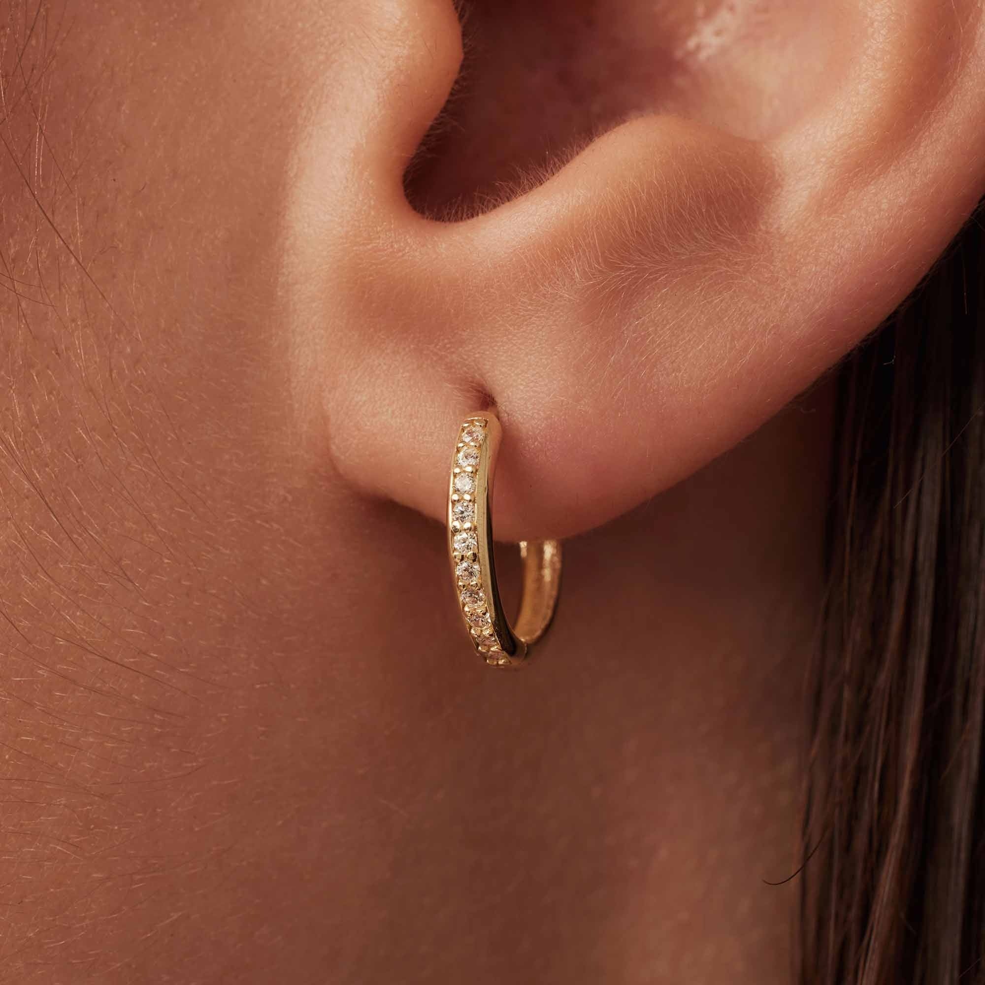 Cadeau d'Isabel 14 karat gold earring set with zirconia