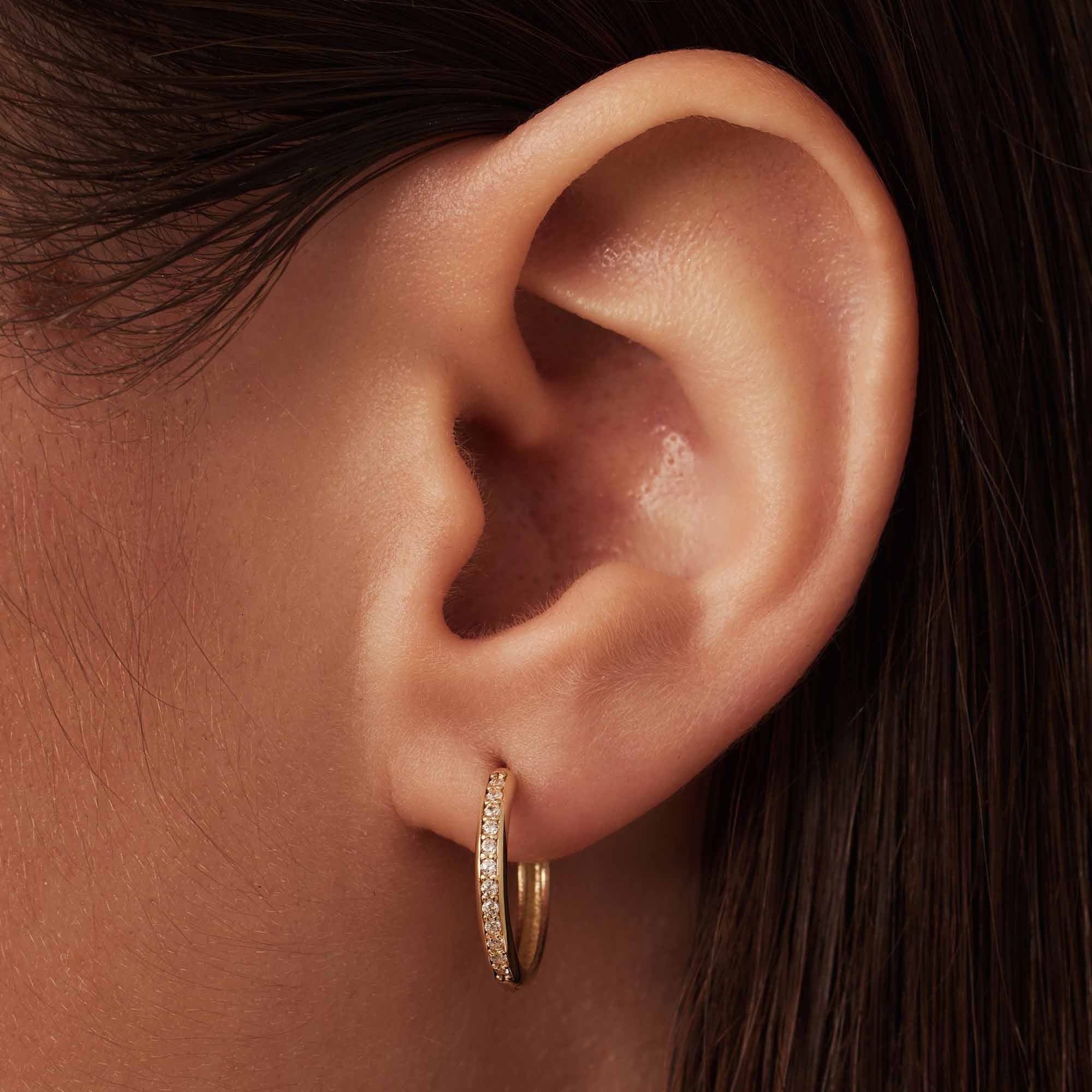 Le Marais Merle 14 karat gold hoop earrings with zirconia (15 mm)