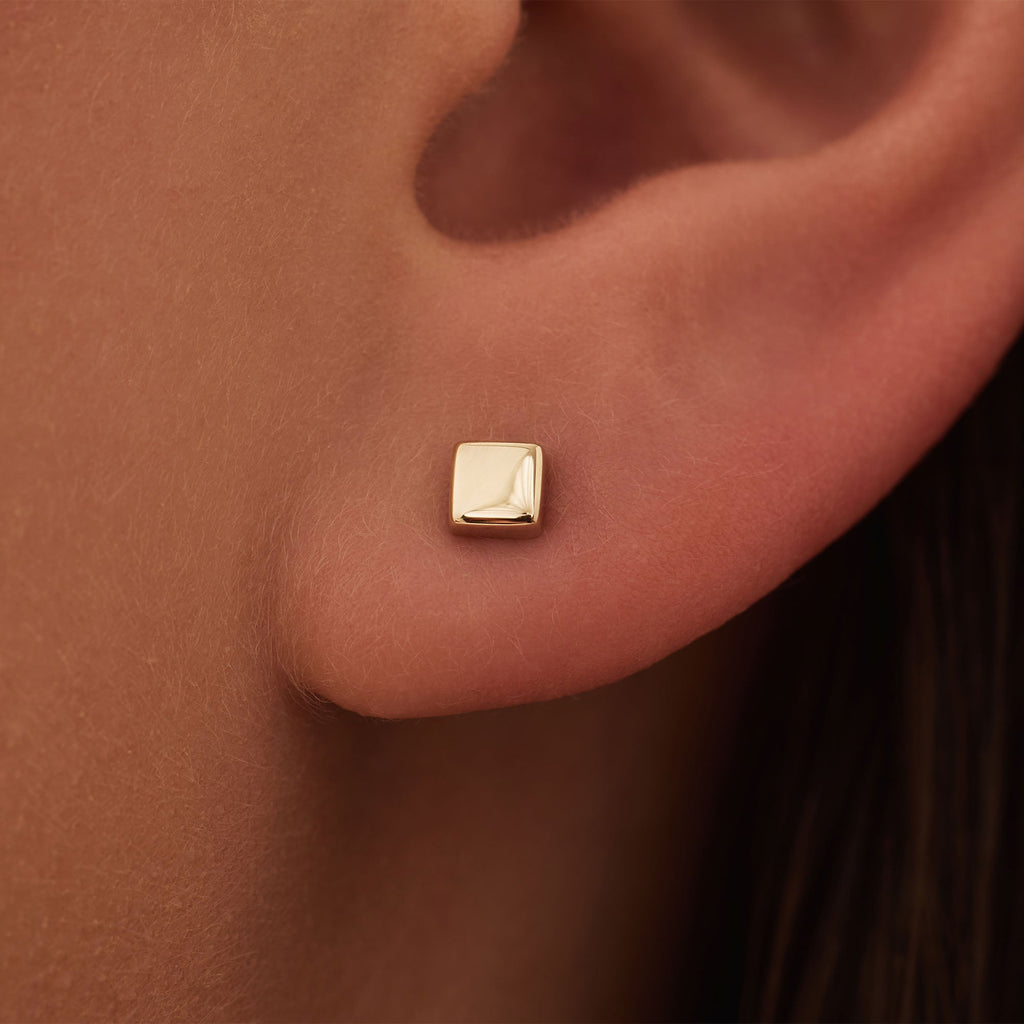 Monceau Gabrielle 14 karat gold square ear studs