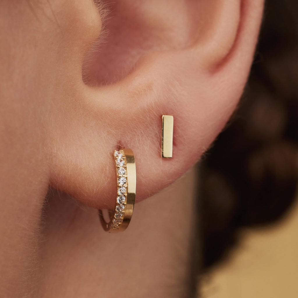 Cadeau d'Isabel 14 karat gold earring set with zirconia stones