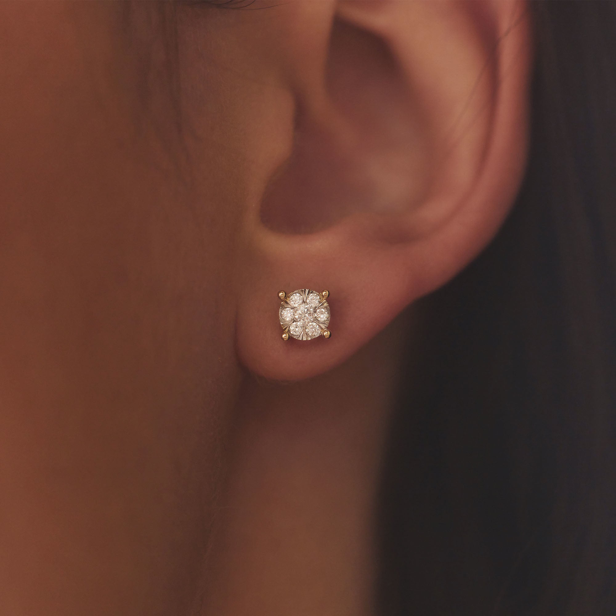 De la Paix Hanaé 14 karat gold stud ear studs with diamond 0.28 carat