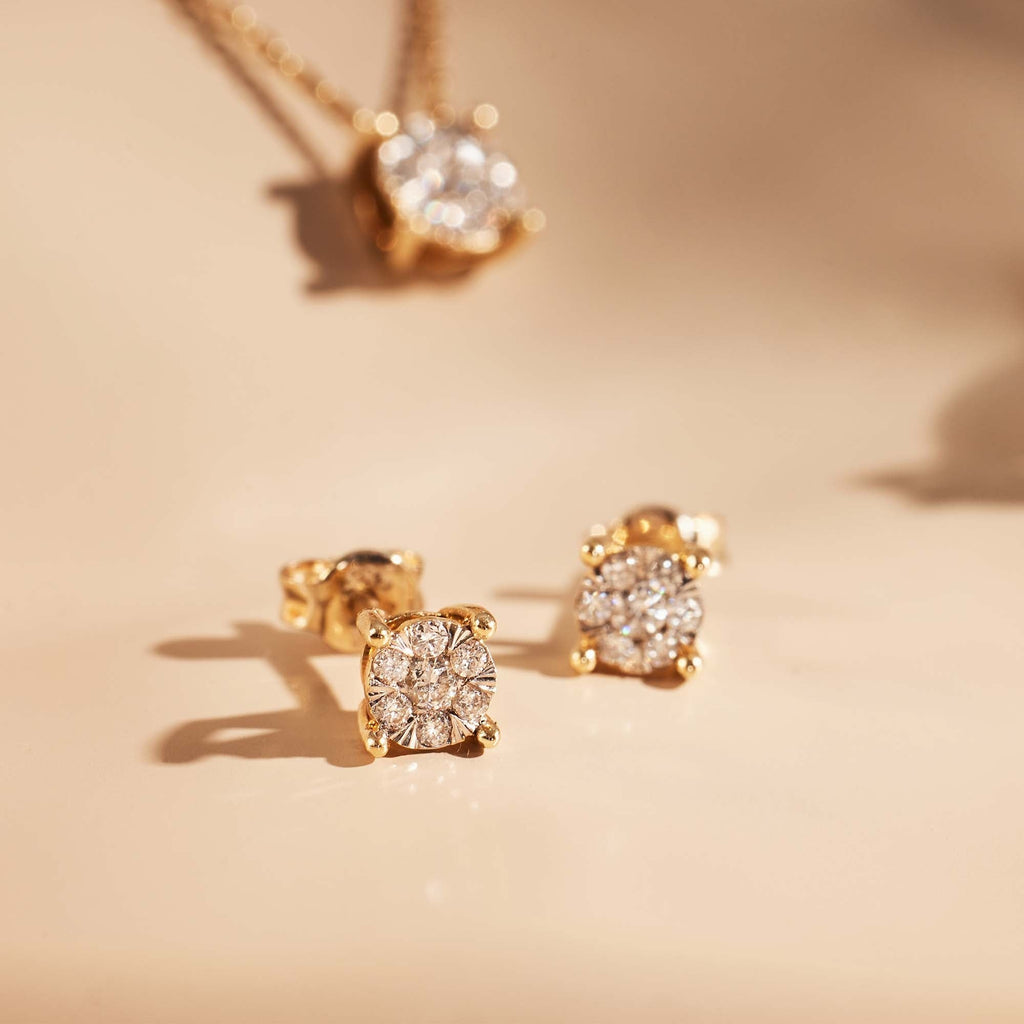 De la Paix Hanaé 14 karat gold stud ear studs with diamond 0.16 carat