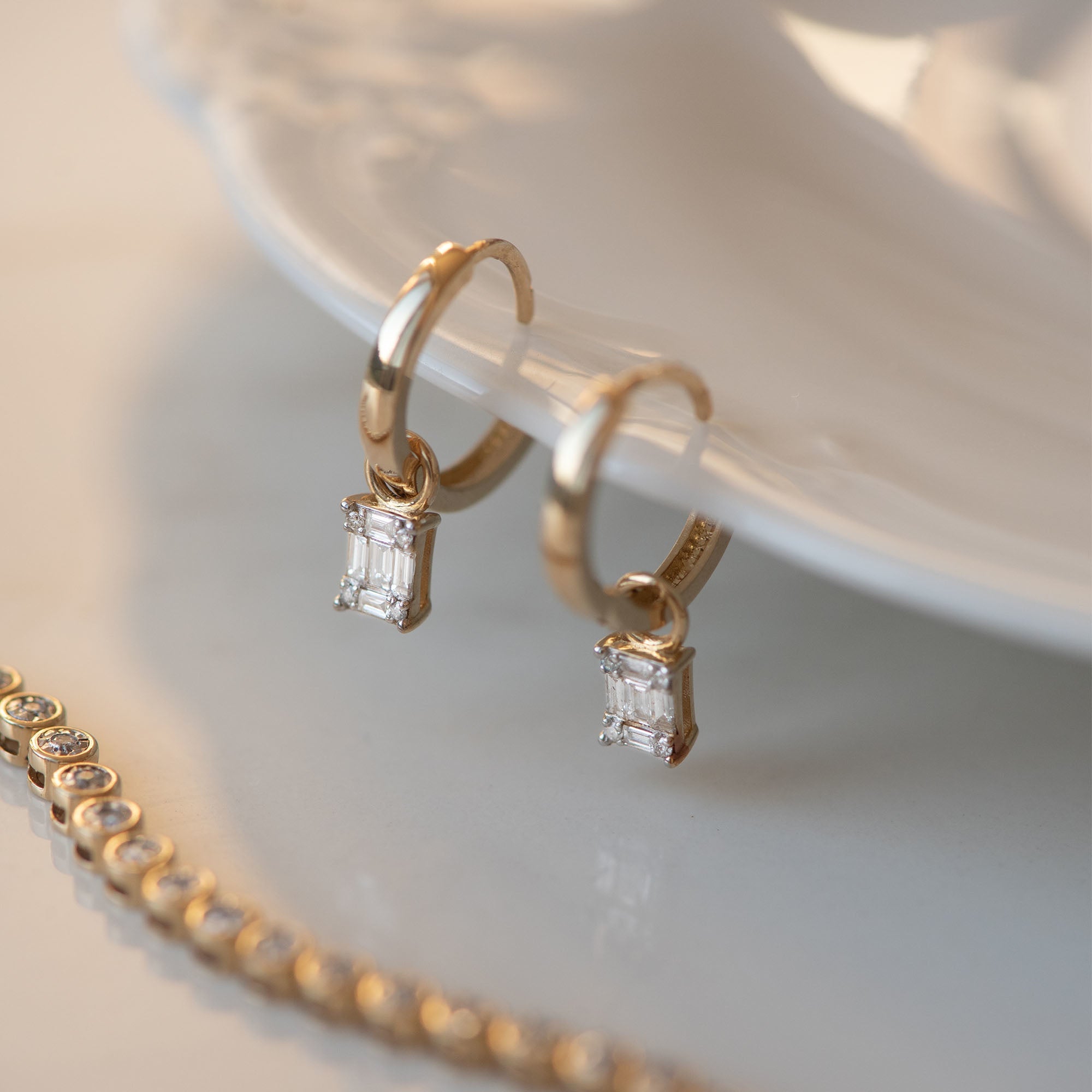 De la Paix Maxime 14 karat gold hoop earrings with diamond 0.26 carat